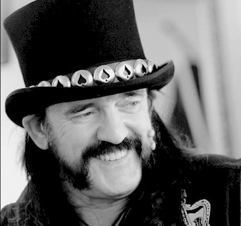 Sonrisa de Lemmy Kilmister