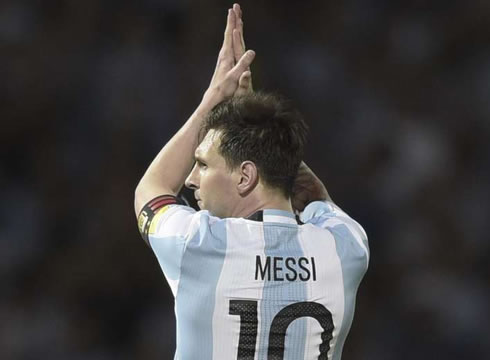 Por: Ángel Armando Castellanos 'Araña'

Lionel Messi recién anunció su adiós de la Selección Argentina. No hubo, por mucha voluntad que puso, manera...