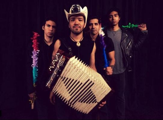 <B>Piñata Protest</B> es un conocido cuarteto de rock'n'roll de San Antonio, Texas, que ha destacado por fusionar la música tradicional fronteriza, te...