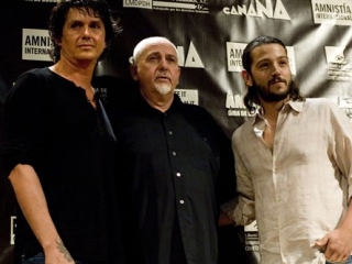 Este viernes 27 se llevo a cabo una conferencia de prensa en donde participaron el músico y cantante inglés Peter Gabriel, Diego Luna, Saúl Hernández,...