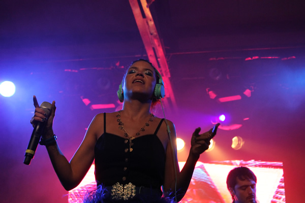 MALA RODRIGUEZ, ALIKA Y BOMBA ESTEREO 