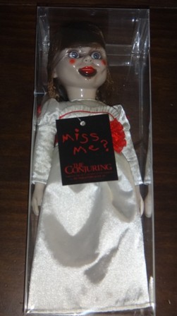 THE CONJURING Horror Limited Edition dvd PROMO POSSESSED ANNABELLE DOLL New RARE

Apenas venia en el carro escuchando una estación de radio que toca...
