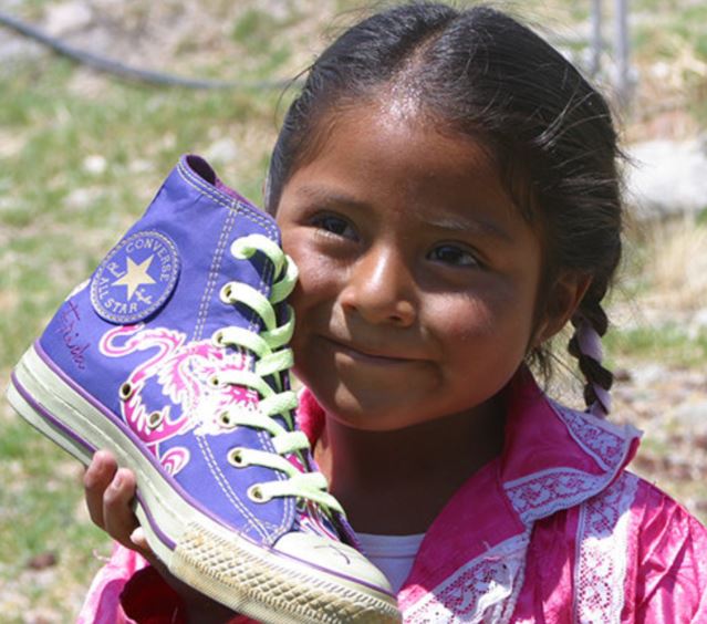 En esta conmemoración del 112 aniversario del natalicio de Frida Kahlo, Converse México hace compromiso con las comunidades del país y recuerda la ini...