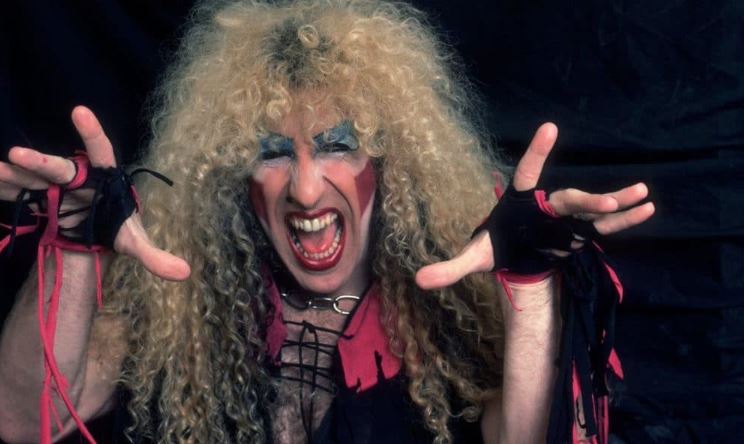 Dee Snider explota contra la NFL por show de Super Bowl