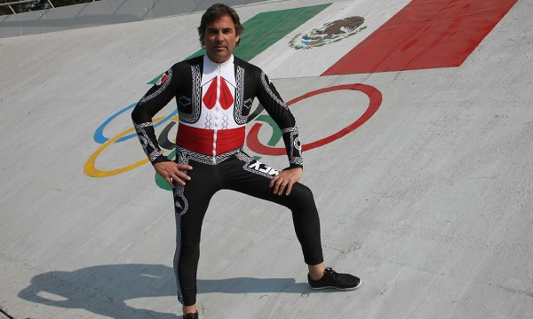 UN PRINCIPE ALEMAN QUE ESQUIA PARA MEXICO EN UN TRAJE DE MARIACHI EN  SOCHI 2014