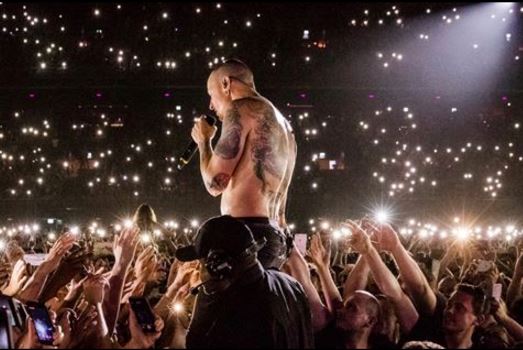 CHESTER BENNINGTONUna celebración a la vida y al legado musical del líder de Linkin Park, Chester bennington legado,  celebración de la vida de chester bennington, líder de linkin park