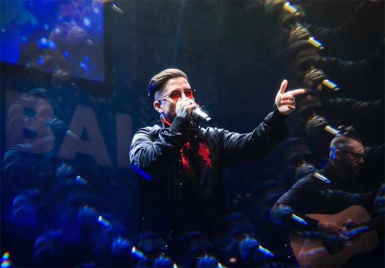 Logan HendersonLlega a EL PLAZA CONDESA, Logan Henderson, Plaza Condesa, Ciudad de México, Big Time Rush, Pull me deep, 