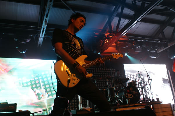 DLD EN JOSE CUERVO SALON CON SILVERIO - 24 JUNIO CON LOS DANIELS