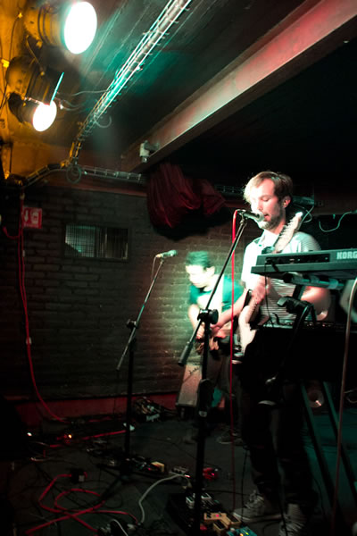 NEON WALRUS PRESENTANDO EPICO - 24 MARZO