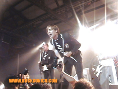 THE HIVES